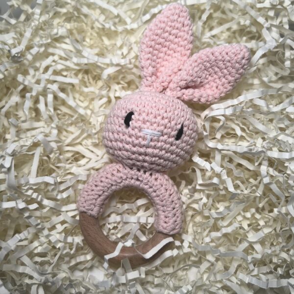 Ropotuljica zajček roza_1000x1000 Ropotuljica zajček - Darilo ob rojstvu